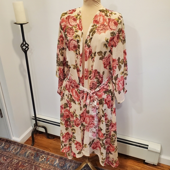 Long Rose Kimono